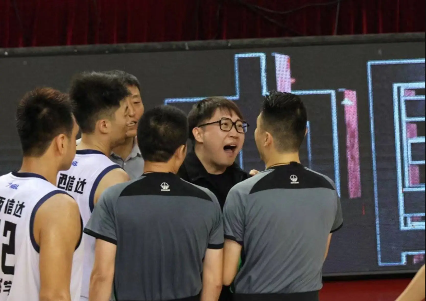 缩水赛季是什么意思_nba2024缩水赛季_缩水赛季的冠军含金量