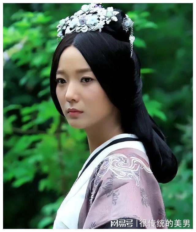 泡泡棒是什么东西_棒女郎女神泡泡万人明星峰会_棒女郎女神泡泡官网