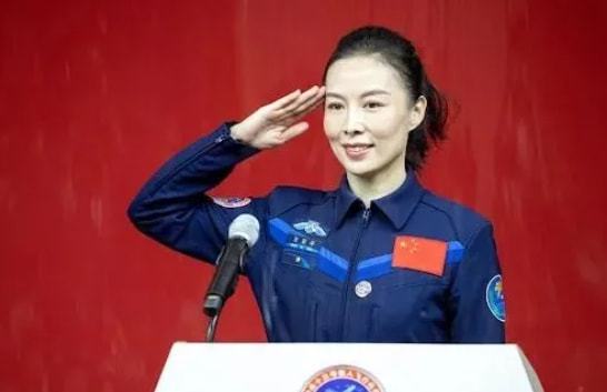 世界十大王牌女飞行员_王牌飞行员全集出战_电影王牌飞行员