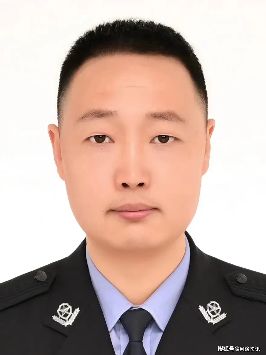 洛阳特警背的是什么_洛阳公安局特警支队_洛阳公安特警toupian